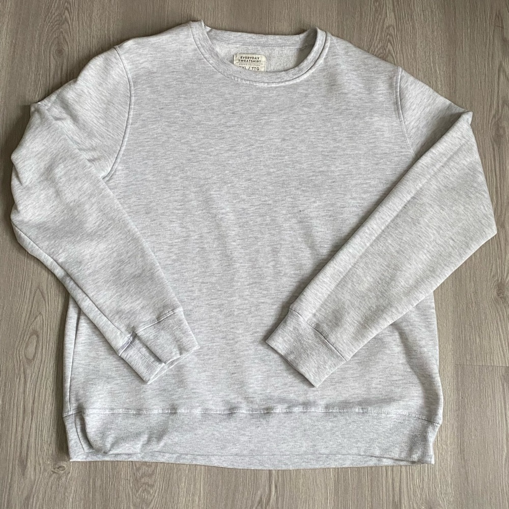Oversized Light Grey Crewneck Sweater